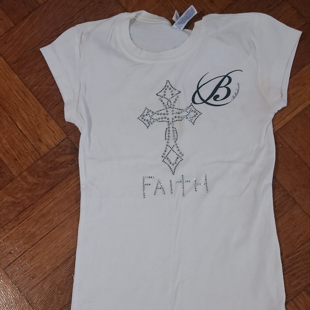 Shades of love express your passion white t shirt cap sleeves sz small  hp🔥🔥